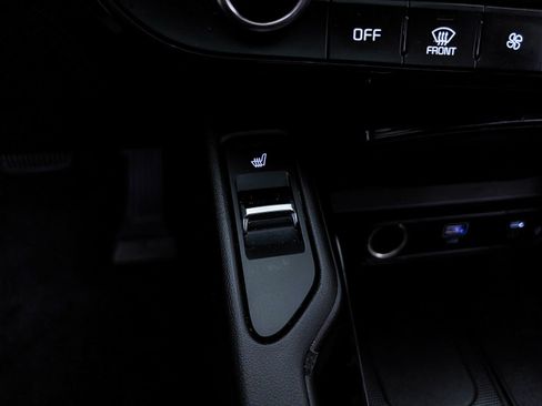 Certified 2024 Kia Telluride S w/ S Sunroof Package FWD image 27