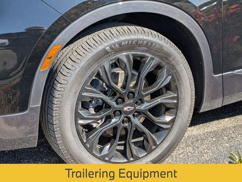 Used 2023 Chevrolet Blazer Premier w/ Driver Confidence II Package image 8