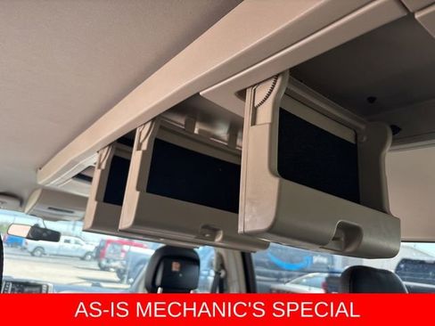 Used 2016 Chrysler Town & Country Touring w/ Driver Convenience Group image 27