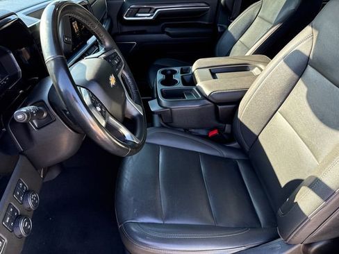 Used 2024 Chevrolet Silverado 2500 LTZ AWD/4WD image 18
