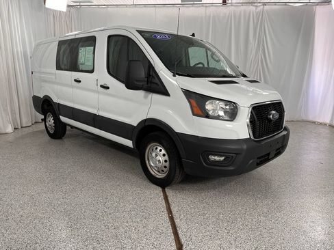 Used 2023 Ford Transit 250 Low Roof AWD w/ Exterior Upgrade Package image 11