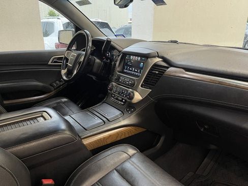 Used 2020 GMC Yukon XL Denali RWD image 17