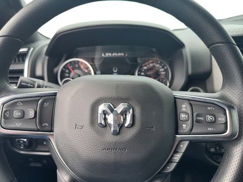 New 2026 RAM 1500 Express AWD/4WD image 17