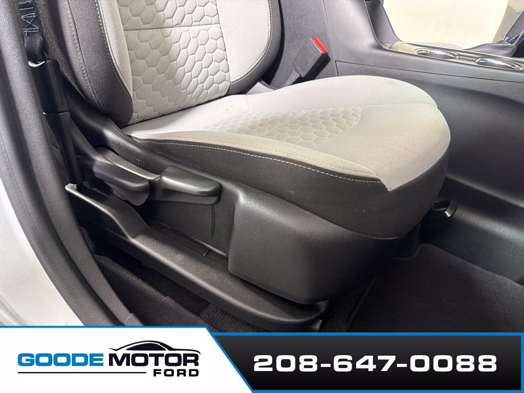 Used 2020 Chevrolet Equinox LS w/ LS Convenience Package FWD image 24