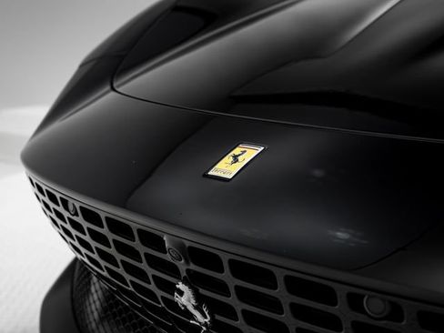 Used 2026 Ferrari Roma Spider RWD image 41