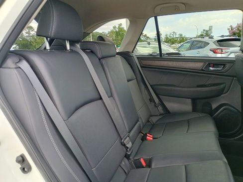 Used 2019 Subaru Outback 2.5i Limited w/ Popular Package #2 AWD/4WD image 21