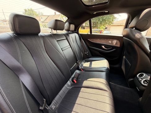 Used 2021 Mercedes-Benz E 350 4MATIC Sedan image 22