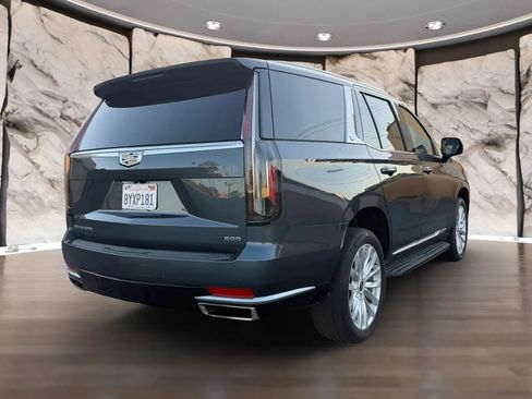 Used 2021 Cadillac Escalade Luxury RWD image 6