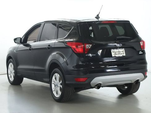 Used 2019 Ford Escape SE FWD image 39