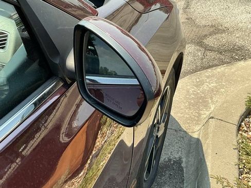Used 2025 Nissan Sentra SV FWD image 17
