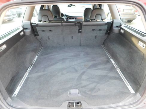 Used 2011 Volvo XC70 3.2 image 10