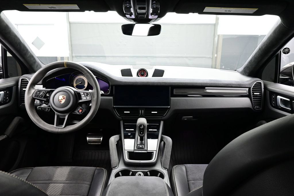 Used 2023 Porsche Cayenne Turbo GT AWD/4WD image 20
