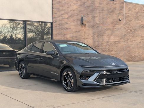 New 2026 Hyundai Sonata SEL image 7