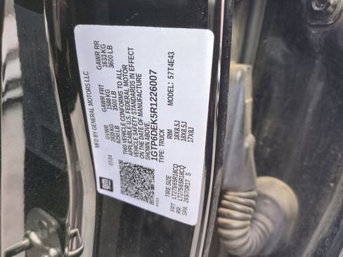 Used 2024 GMC Canyon AT4 AWD/4WD image 17