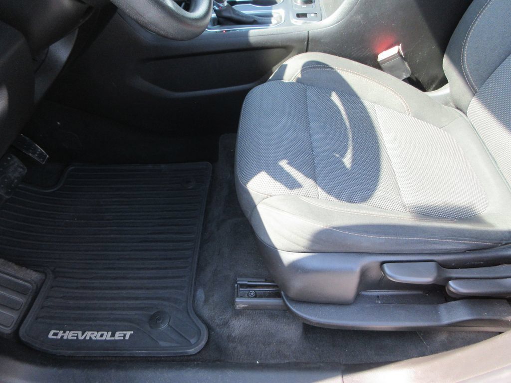Certified 2019 Chevrolet Traverse LS FWD image 20