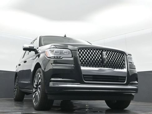 Used 2023 Lincoln Navigator Black Label AWD/4WD image 5