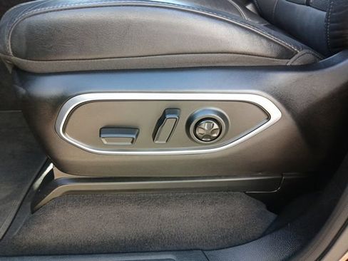 Used 2024 Jeep Wagoneer Series II AWD/4WD image 37