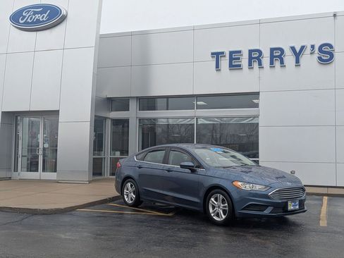 Used 2018 Ford Fusion SE w/ Fusion SE Technology Package image 1