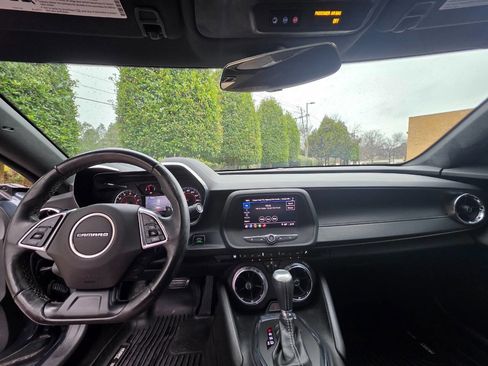 Used 2021 Chevrolet Camaro LT image 15