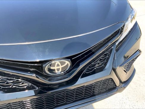 Used 2023 Toyota Camry SE image 29