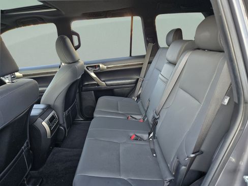Certified 2021 Lexus GX 460 Premium w/ Premium Package AWD/4WD image 19