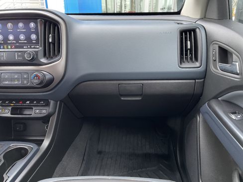 Used 2022 Chevrolet Colorado Z71 w/ Safety Package image 32