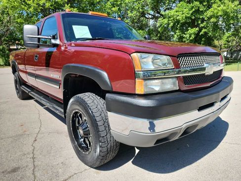 Used 2003 Chevrolet Silverado 2500 LS image 1