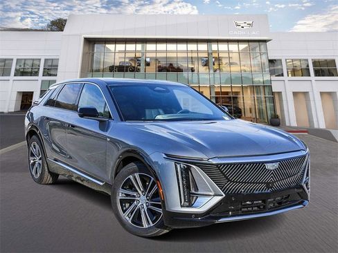 New 2026 Cadillac Lyriq Luxury image 1