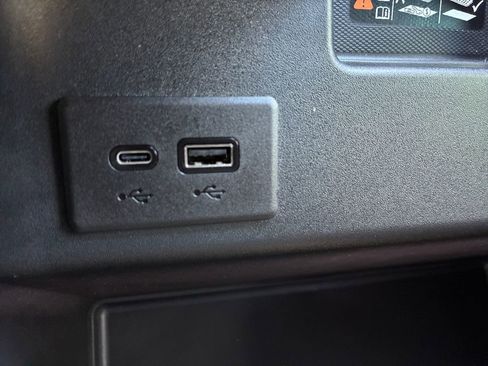 Used 2024 GMC Sierra 2500 Denali Ultimate image 6