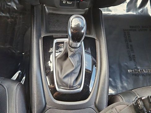 Used 2018 Nissan Rogue SL AWD/4WD image 12