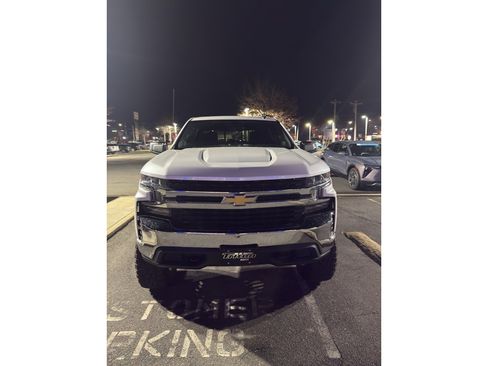 Used 2021 Chevrolet Silverado 1500 LT w/ All Star Edition Plus image 10