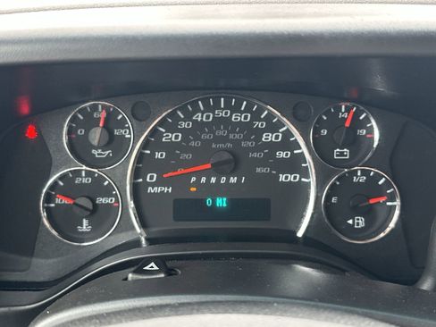 Certified 2024 GMC Savana 2500 w/ Driver Convenience Package image 23