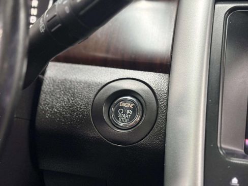 Used 2013 Ford Edge Limited image 29