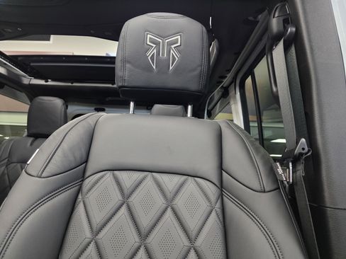 New 2025 Jeep Wrangler Unlimited Sport image 14