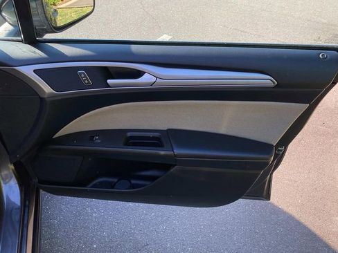 Used 2018 Ford Fusion S FWD image 36