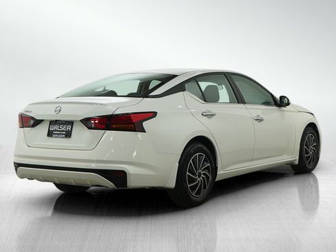 Used 2022 Nissan Altima 2.5 S image 5