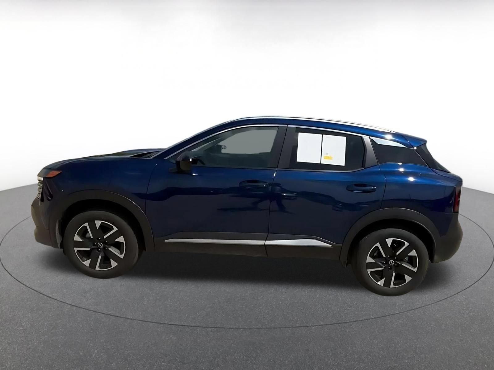 Used 2026 Nissan Kicks SV w/ Cold Weather Package AWD/4WD image 9