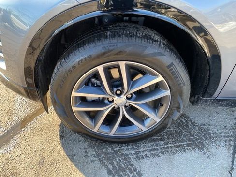 Used 2025 Land Rover Discovery Sport Dynamic SE image 12