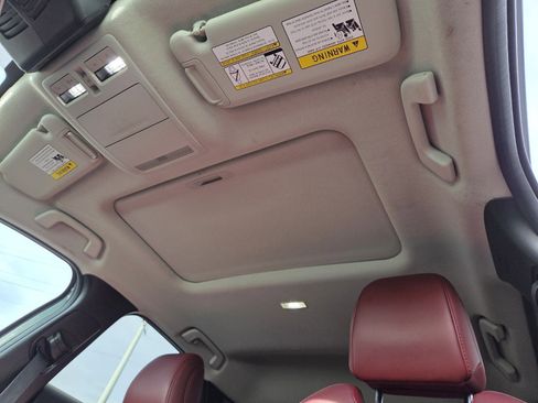 Used 2024 MAZDA CX-30 AWD 2.5 S w/ Preferred Package image 11