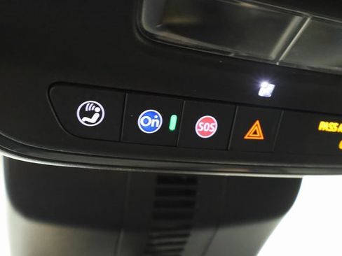 Certified 2024 Chevrolet Traverse LT w/ Enhanced Driving Package image 19