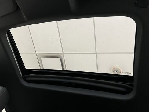 Used 2024 GMC Sierra 1500 AT4 image 45