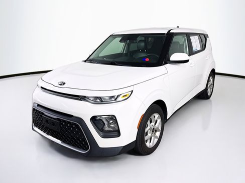 Used 2020 Kia Soul S image 4