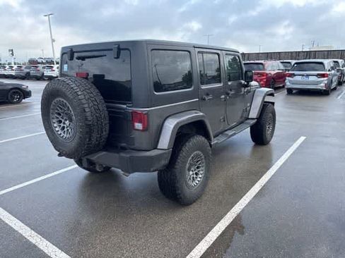 Used 2016 Jeep Wrangler Unlimited Sahara w/ Dual Top Group image 5