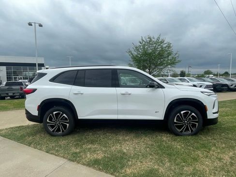 New 2026 Buick Enclave Sport Touring w/ Power Package FWD image 9