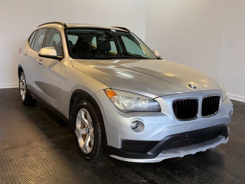Used 2015 BMW X1 sDrive28i RWD image 3