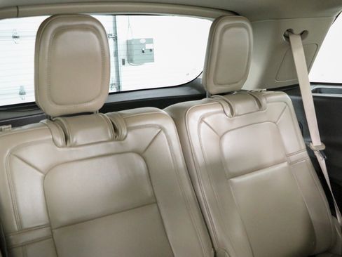 Used 2023 Lincoln Aviator Reserve w/ Equipment Group 201A AWD/4WD image 31