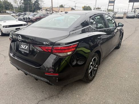 Used 2024 Nissan Sentra SV FWD image 6