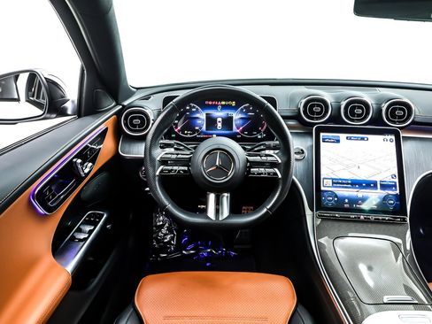 Used 2023 Mercedes-Benz C 300 Sedan image 6