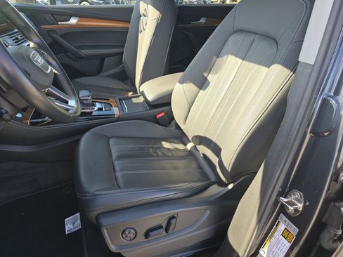 Used 2021 Audi Q5 2.0T Premium Plus w/ Premium Plus Package AWD/4WD image 21