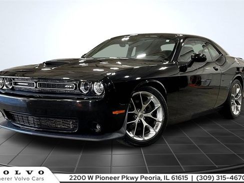 Used 2022 Dodge Challenger GT image 1